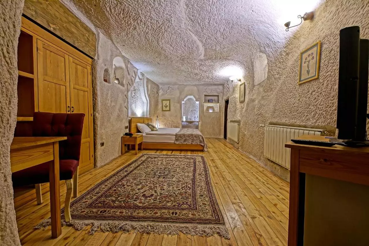 599963LACASACAVE_SHAABVIZPARVAZ (10).jpg